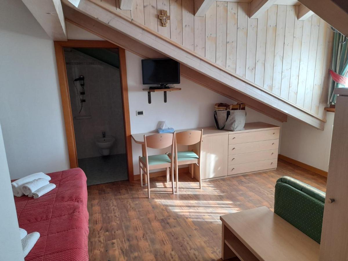 Hotel Garni B&B Maffei 핀졸로 외부 사진
