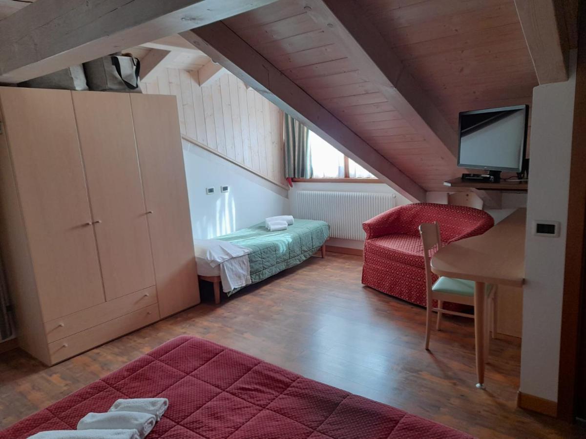 Hotel Garni B&B Maffei 핀졸로 외부 사진