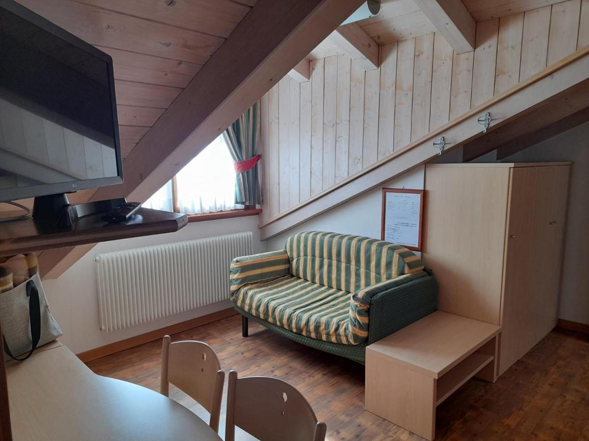 Hotel Garni B&B Maffei 핀졸로 외부 사진